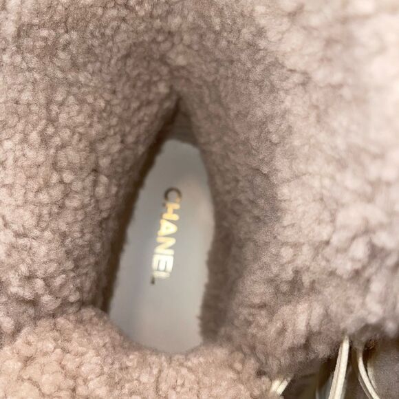 Chanel Leather Shearling Lace up Snow Boots - Picture 8 of 10